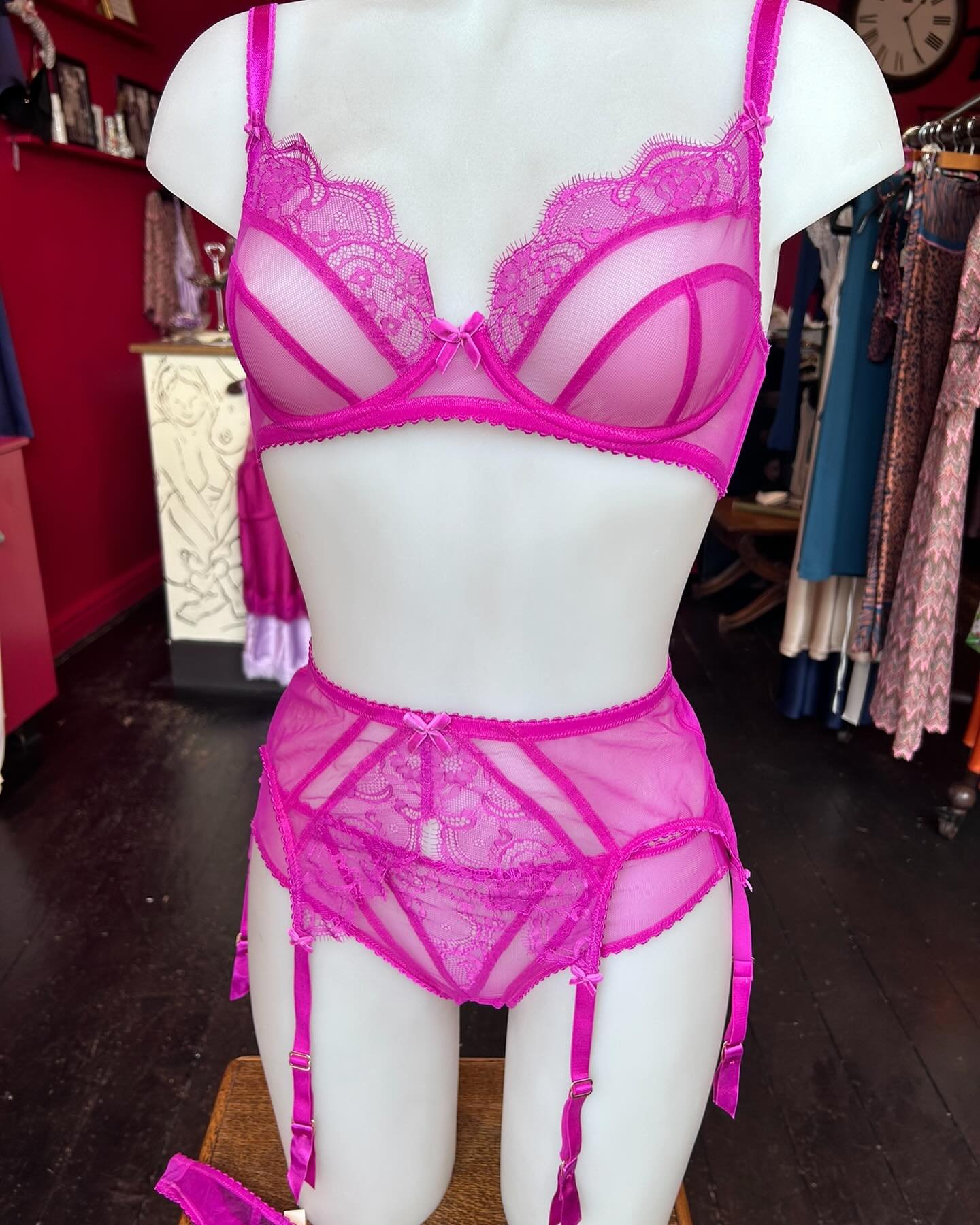 Thought I better pop the magical magenta back up on the grid - no skin showing ! 
DM for details on this fabulous story that includes tulle and lace trimmed sheer bra, knickers, thong and six strap suspender belt with matching silk and lace trimmed c