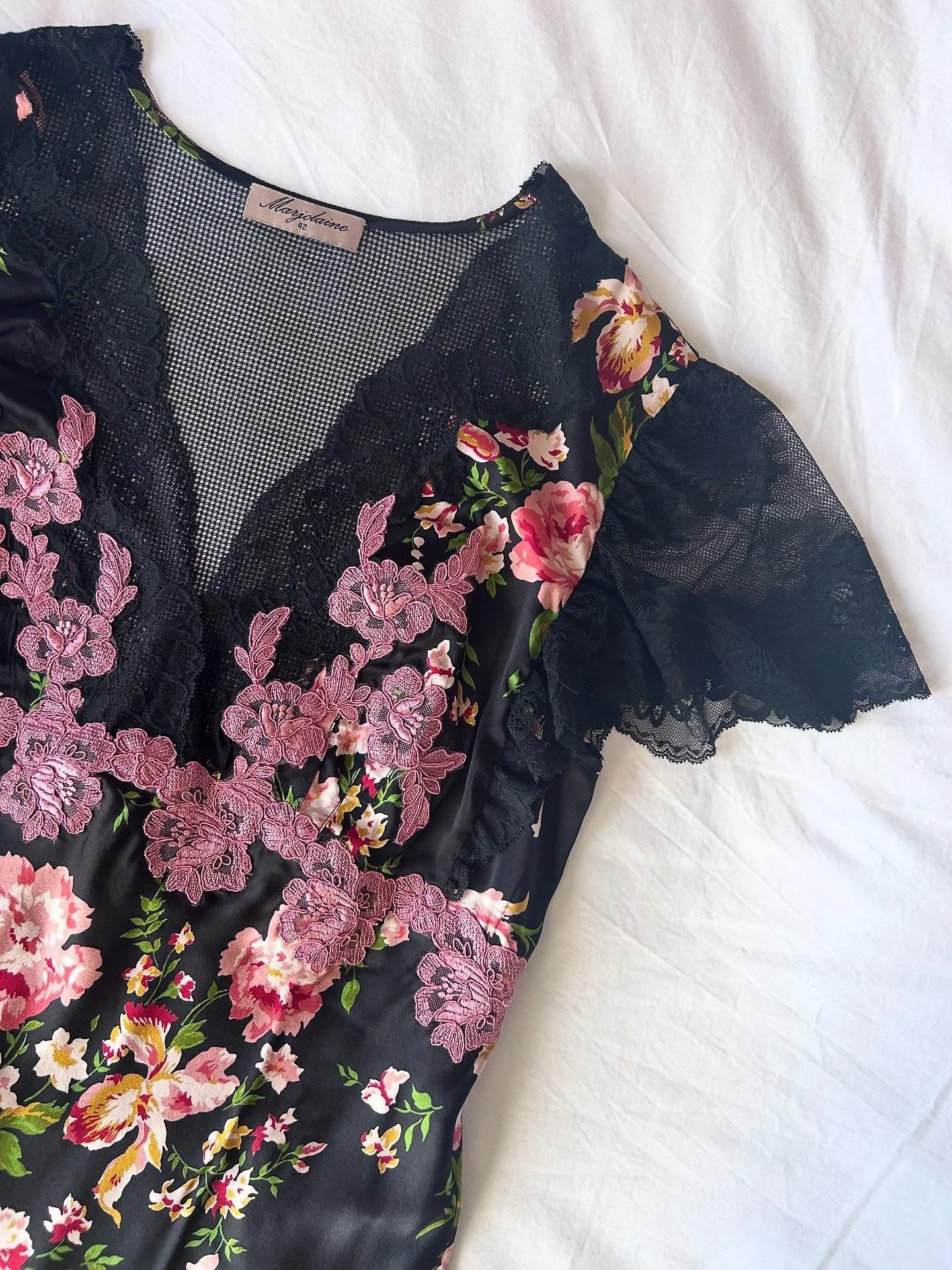 Wednesday update incoming loves….
Top up delivery due in this beautiful dress (woohoo I hear some scream) 
DM to have your name added to waitlist (or don’t, it’s up to you 😉) or to book in, nearly fully booked this week (thank you