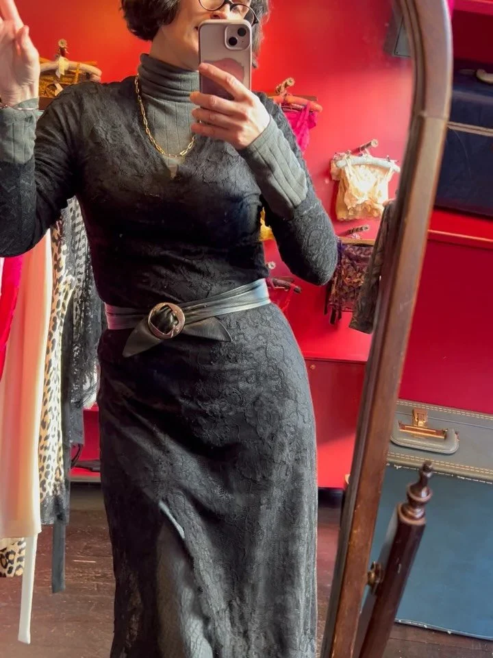 Cringy videos incoming for your freezing Monday morning loves&hellip; 🥶 
Best way to show you the warmwear pieces is actually wearing them 😘
Top up has arrived (finally) so DM if you haven&rsquo;t heard from me 💜
And thank you for your kind words 