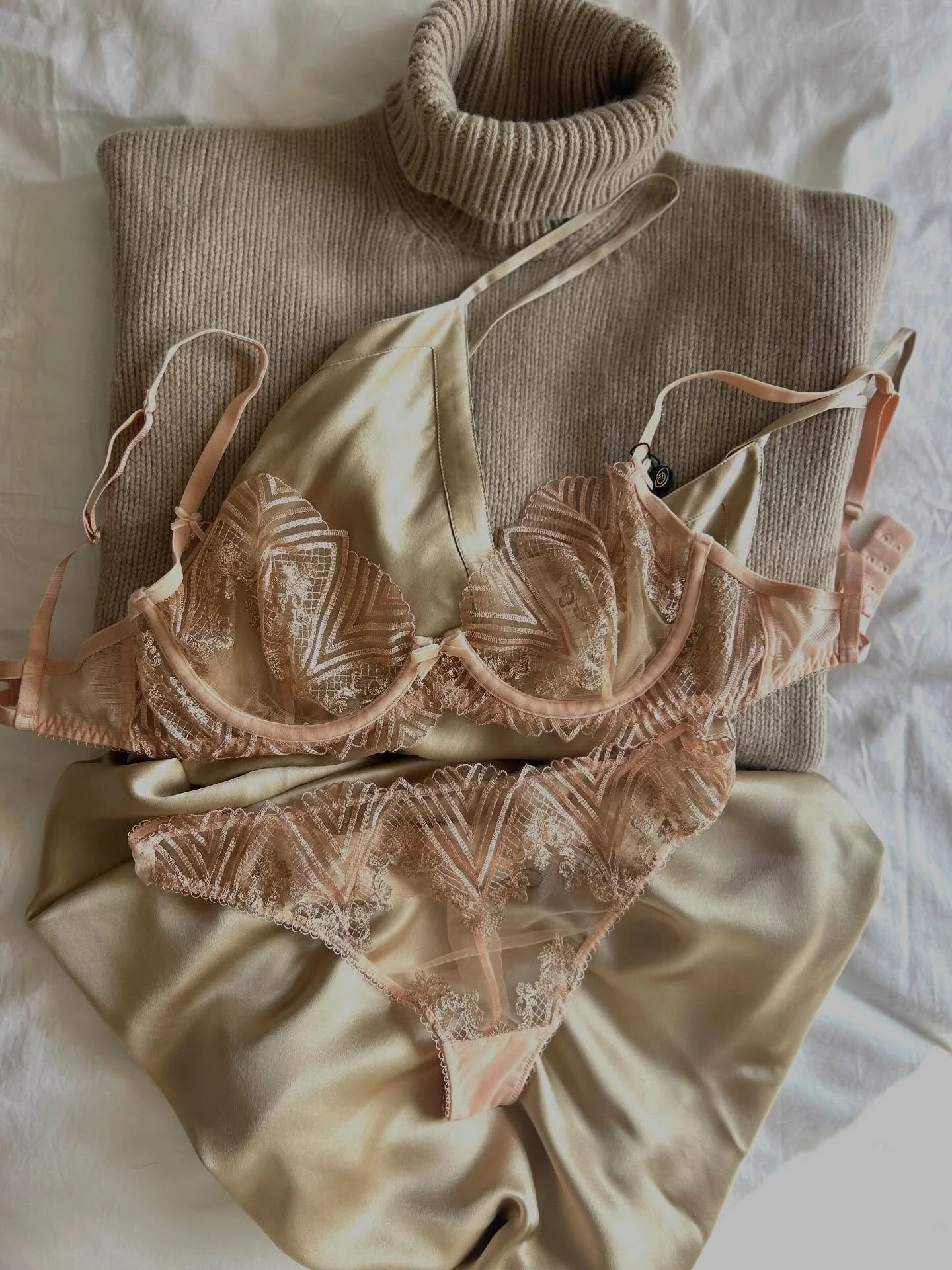 Bring back the flatlay I say !
Personally I wouldn&rsquo;t wear the suspender belt with this liquid silk slip dress but just had to show you - of course the other pieces would be perfect in this ensemble of dreams. Art deco undergarments, mink silk s