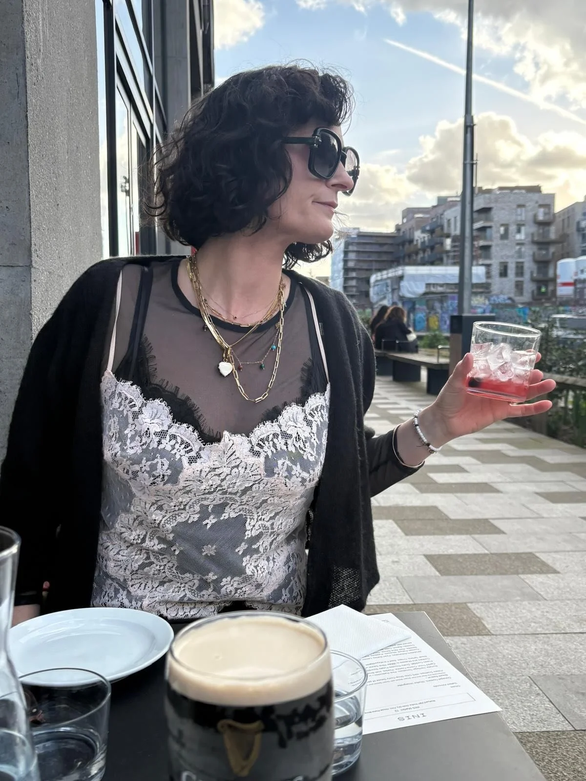 Date night in my blush lace camisole 🌸
Which for the record, is LIFE completing! 
Also available in black 🖤 and ivory 🤍 

DM for details or to book in for your private appt 💜

#Tallulah #blush #lace #underwearasouterwear #datenight