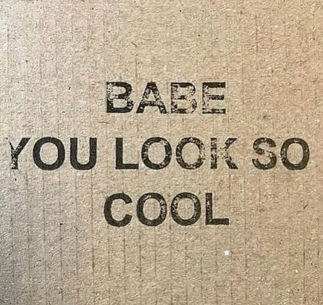 Monday inspiration just for youuuuu 💜
1- quote of the day
2- shot of the boudoir ready to welcome you 
3- summer holiday shot 
4- a great choice leaving the boudoir 
5- all orders sent out are beautifully wrapped
6- dreaming of sunrises and sunsets 