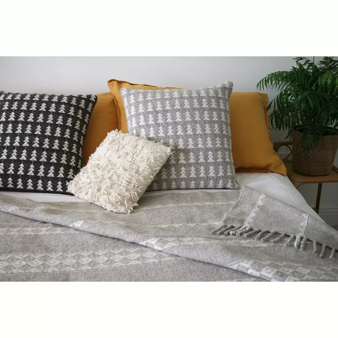 Cosy weekend lie-in's anyone? For me, winter is when the comfort and warmth of wool really becomes a big part of our home. 

In the photo: 
Ely cushions in soft grey &amp; peat
Lunula blanket in warm grey

🐏 Handwoven in my studio close to Cavehill,