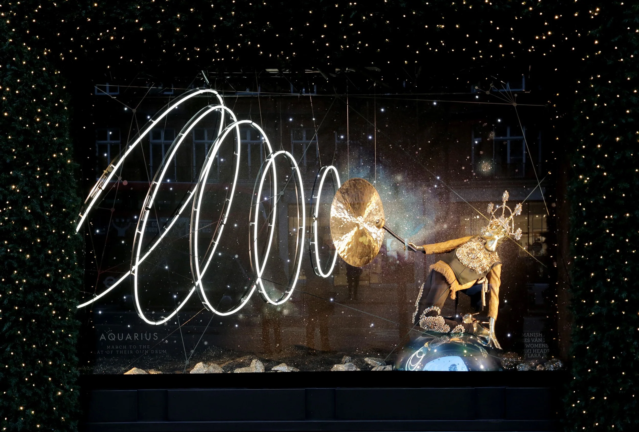 Selfridges Christmas Windows 2015_Journey to the Stars_Zodiac Aquarius.jpg