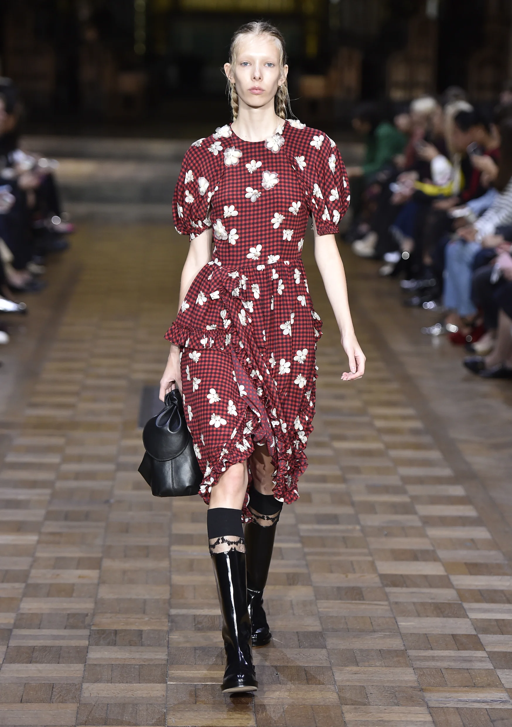 SIMONE ROCHA SS17 COLLECTION 시몬 로샤 제공