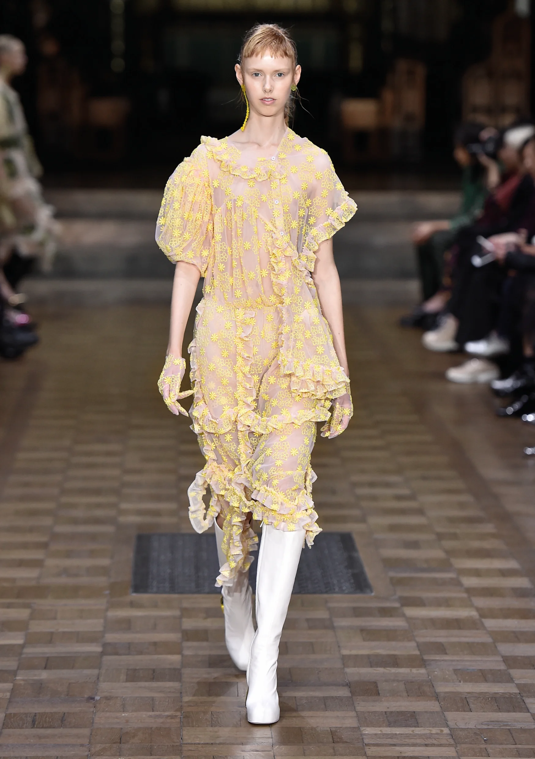 SIMONE ROCHA SS17 COLLECTION 시몬 로샤 제공
