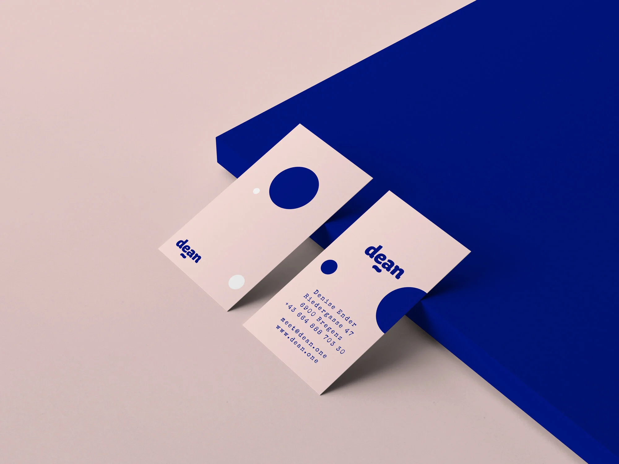 Dean-Visitenkarten.jpg