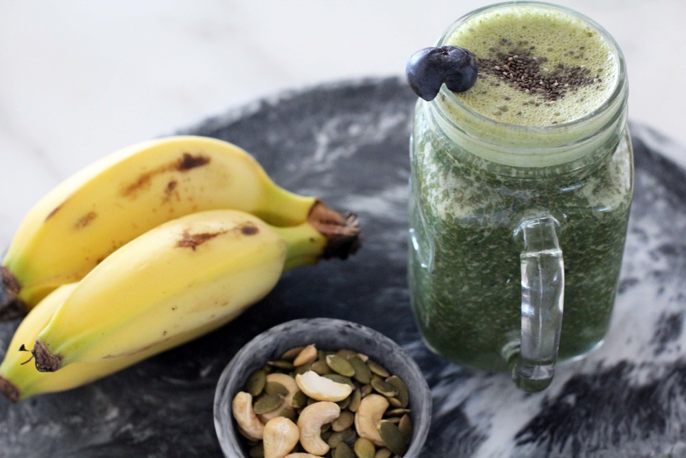 What to add to your green smoothie for more carbs & a sweeter breakfast.
