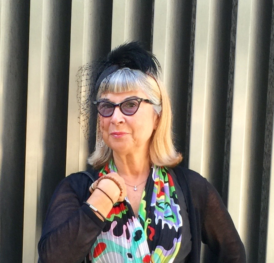 This shot was taken in NYC wearing my Fabulous Fanny's black frames.