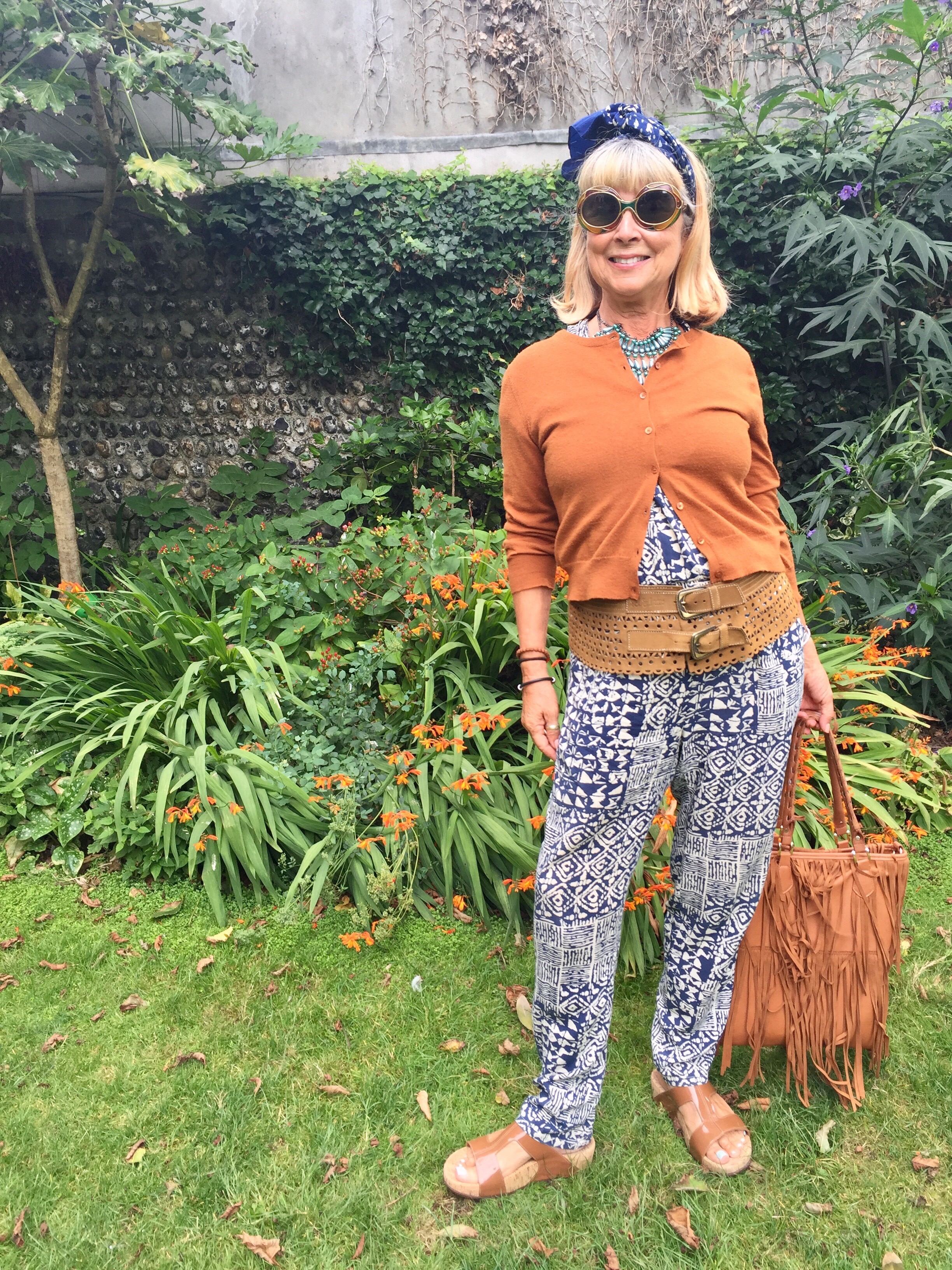 Wearing summer fashion in the autumn by layering!
