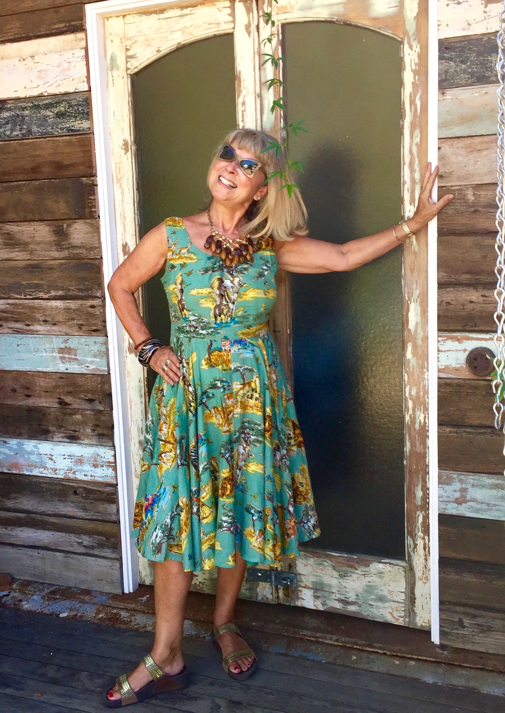 Love a cotton summer dress in a vintage style.