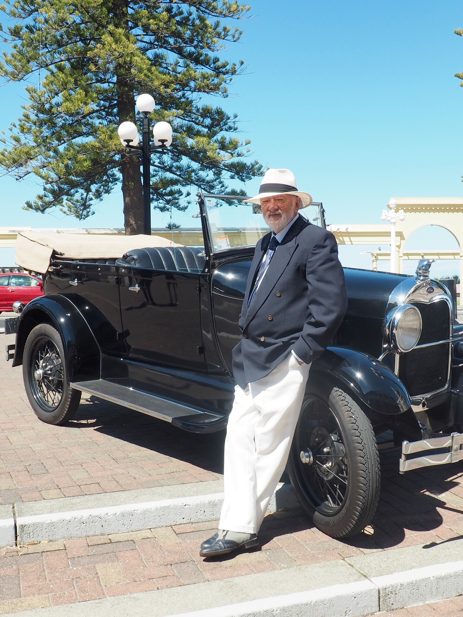 Leigh Patterson & his vintage car. Napier. New Zealand.