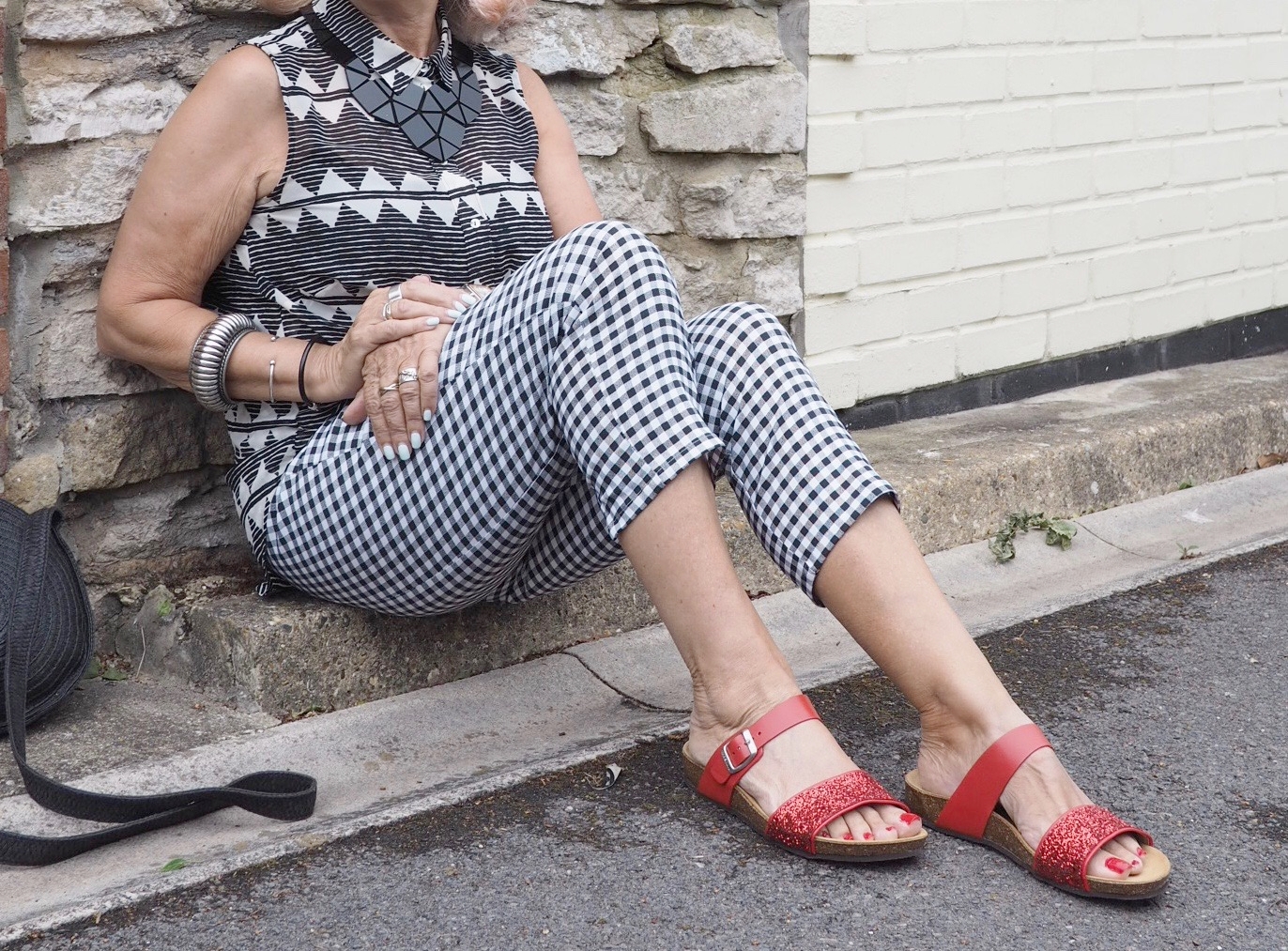 Monochrome with Moshulu sparkly sandals