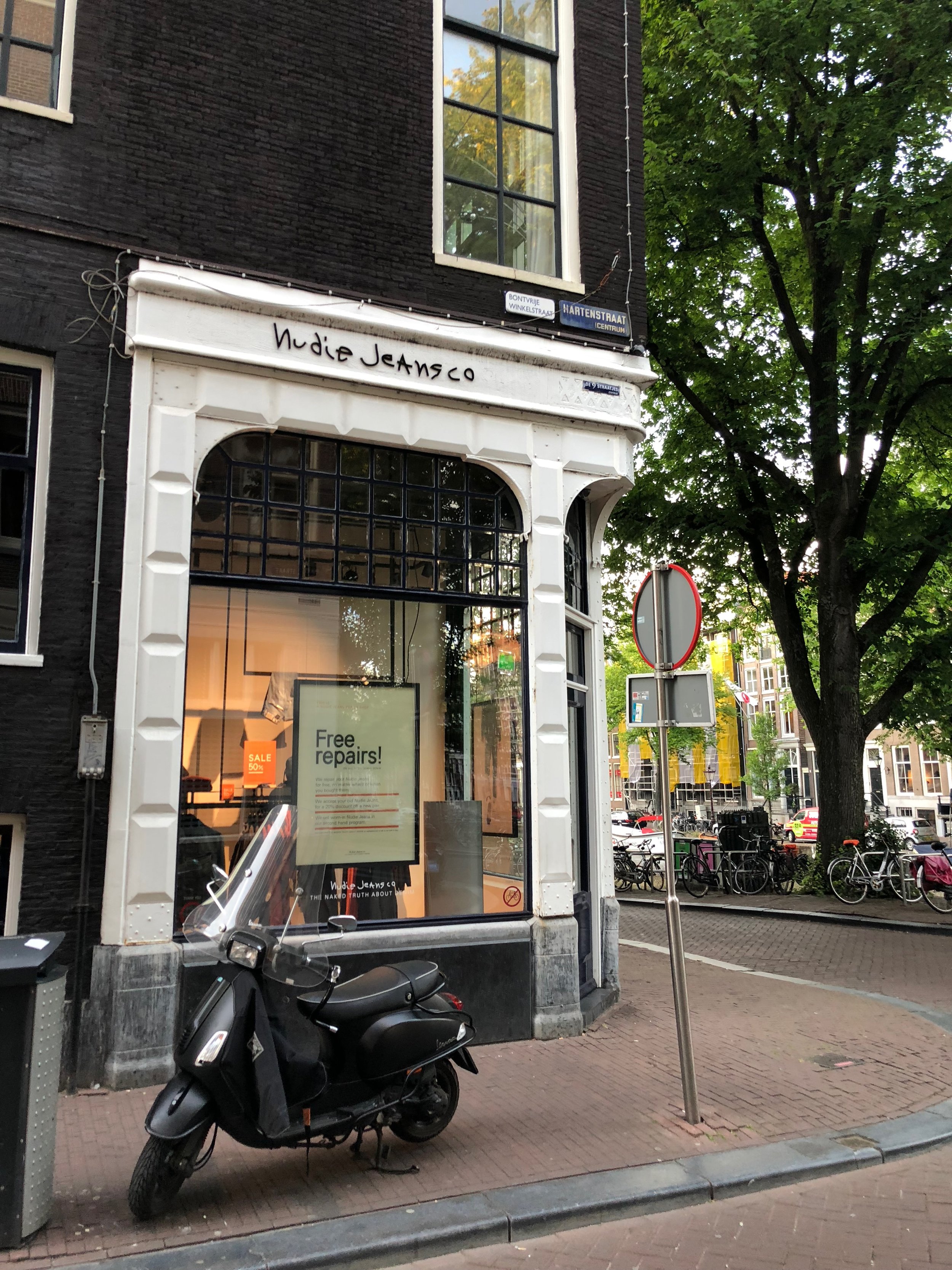Best Street for shopping fashion in Amsterdam