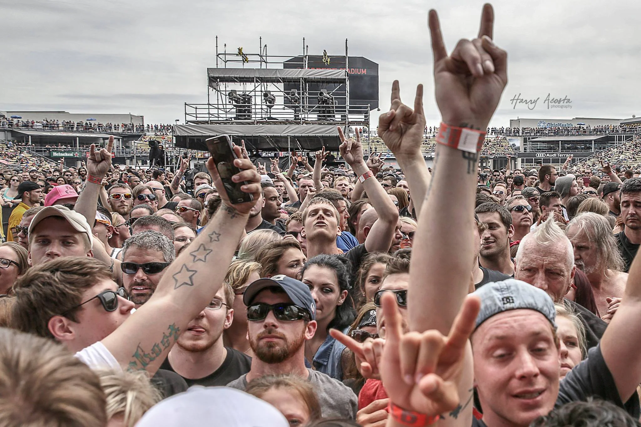Rock-on-the-Range-crowd-shot-Harry-Acosta-Photography.jpg
