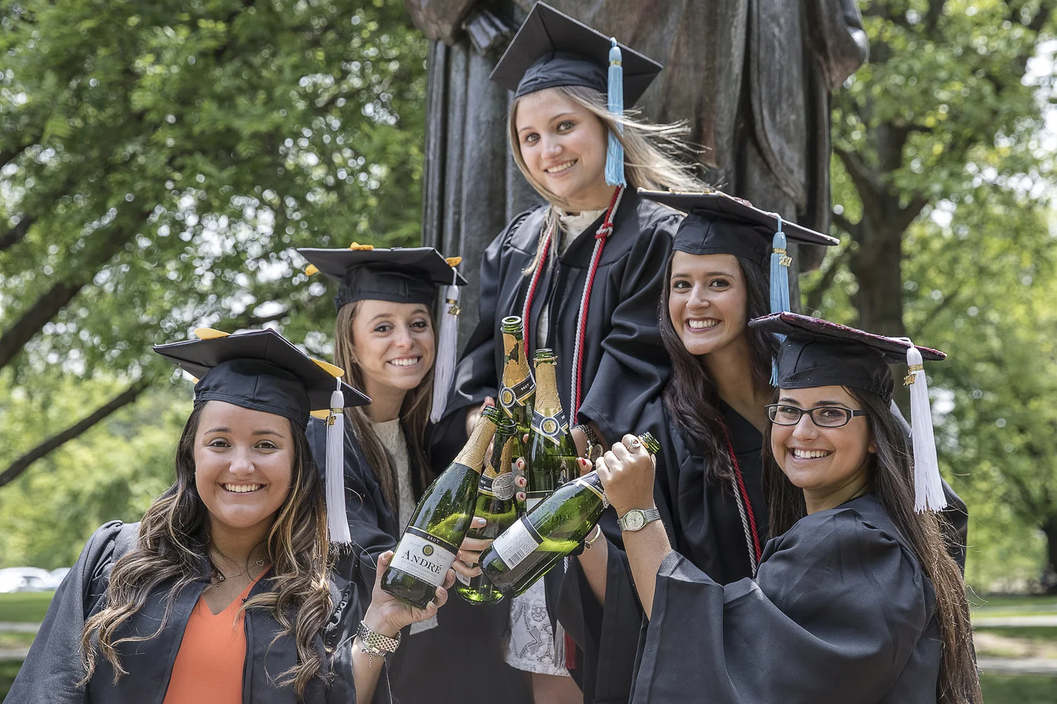 JEJEH-The-Ohio-State-University-Graduation-Group-Senior-Portrait-Photography.jpg