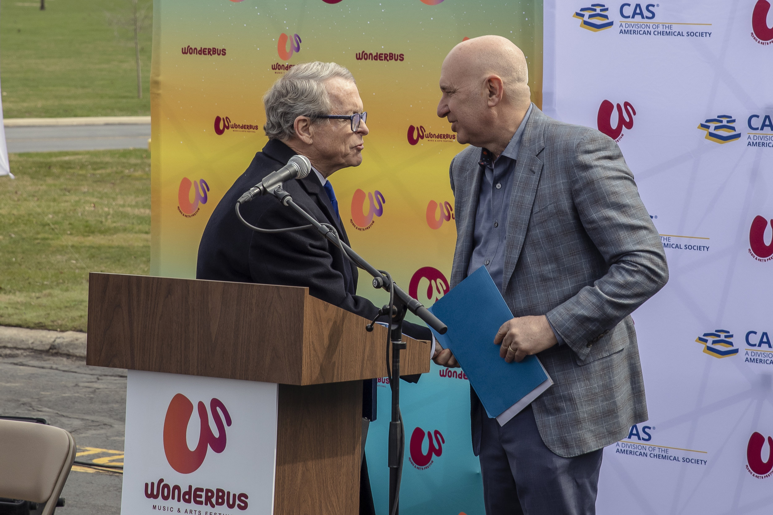 Governor-DeWine-Wonderbus-event-photography-Harry-Acosta-Photography.jpg