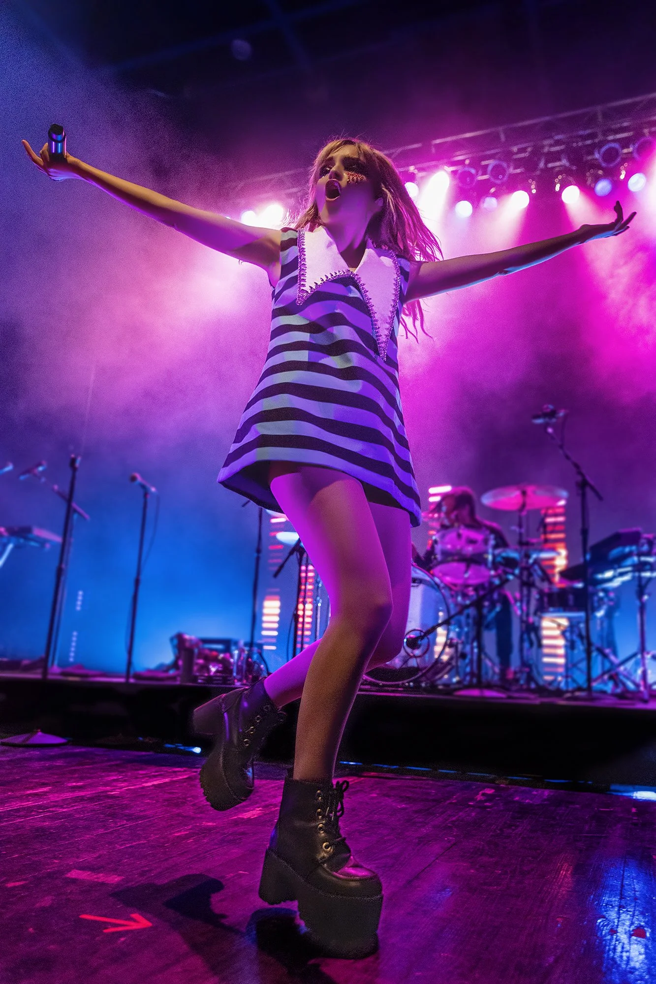 Lauen-Mayberry-Chvrches-in-striped-dress-at-Kemba-line-harry-acosta-photography.jpg