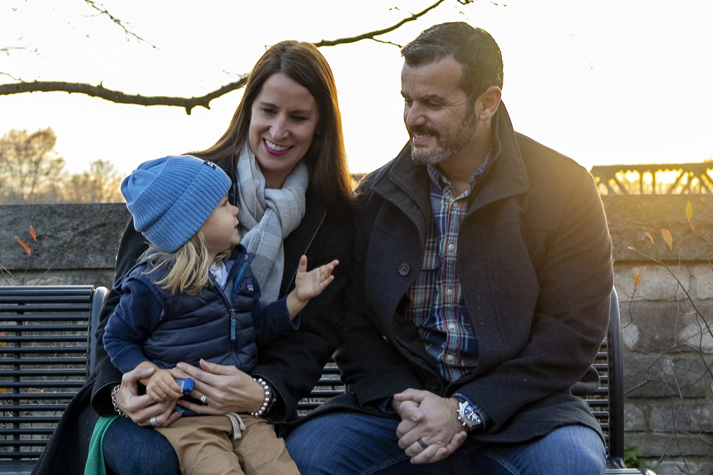 Family-Portrait-North-Bank-Park-Columbus-Ohio-Harry-Acosta-Photography.jpg