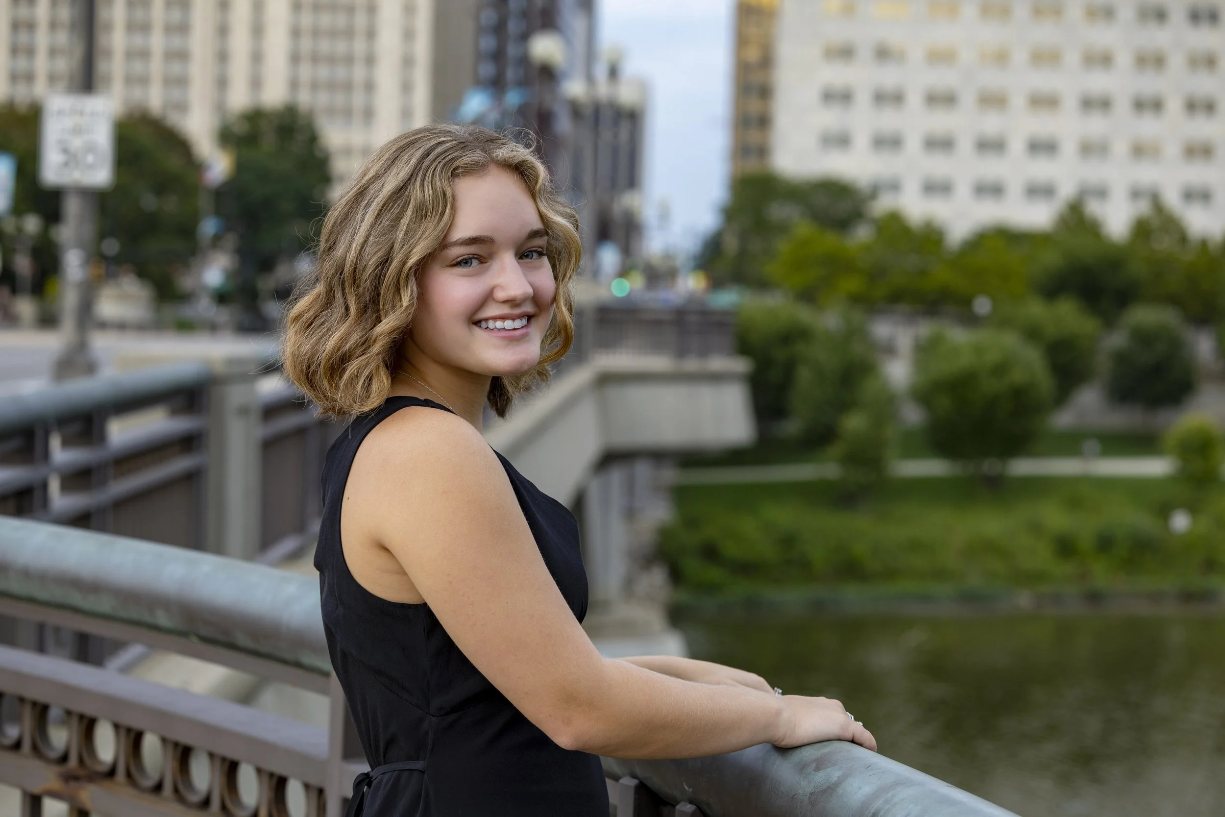Downtown-Columbus-Senior-Portraits-Harry-Acosta-Photography.JPG