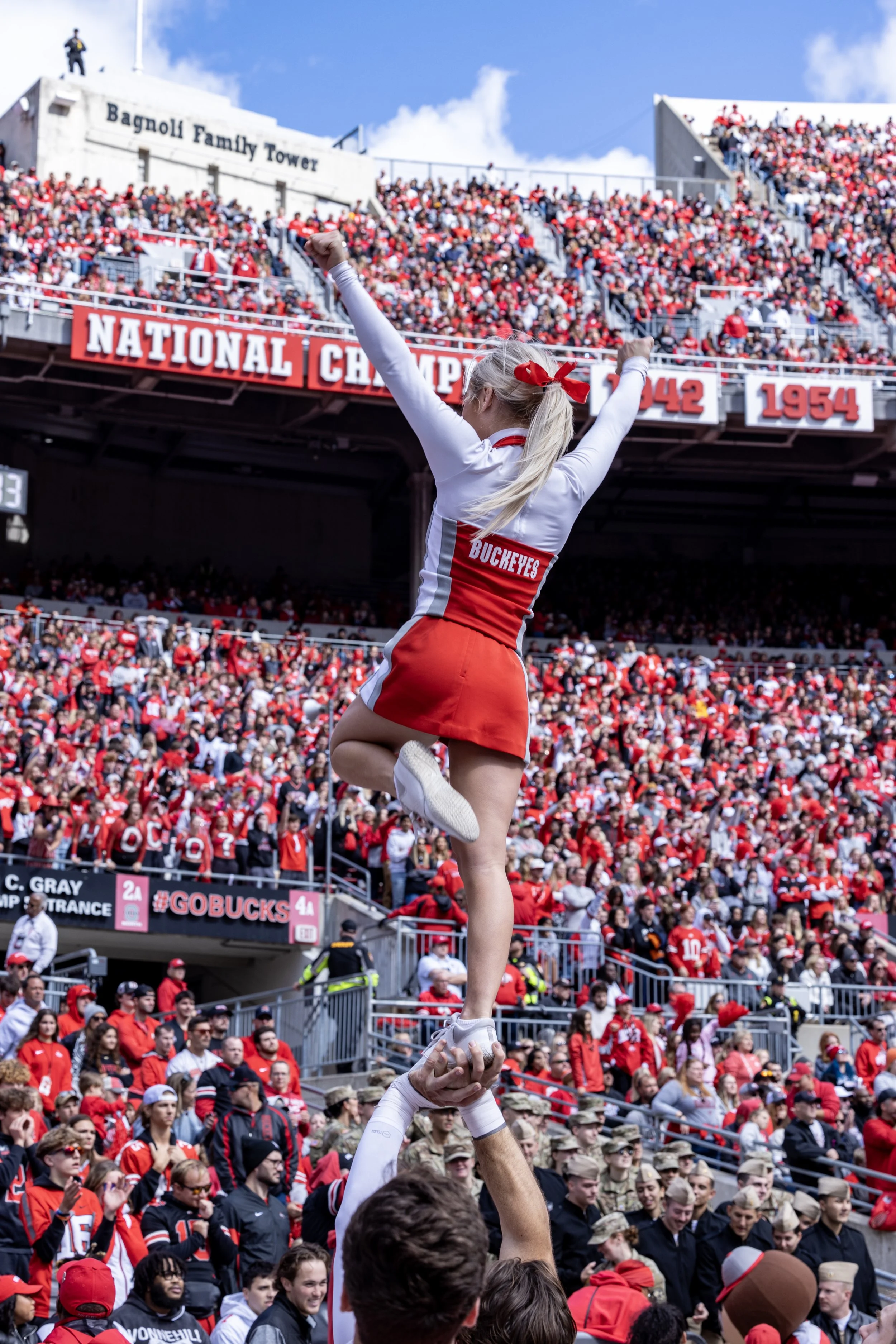 OSU-Versus-Maryland-Terrapins-Horseshoe-Cheerleader-Sports-Event-Photography-Harry-Acosta-Photography.jpg