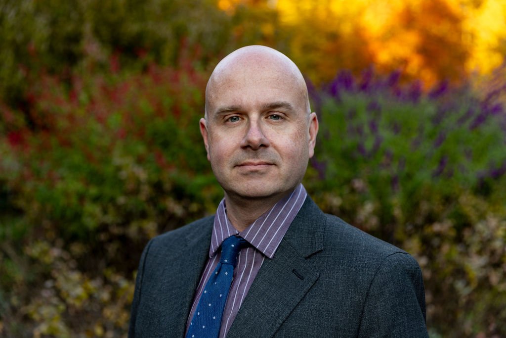 Headshots at Inniswood  topiary garden © Harry Acosta Photography.jpg