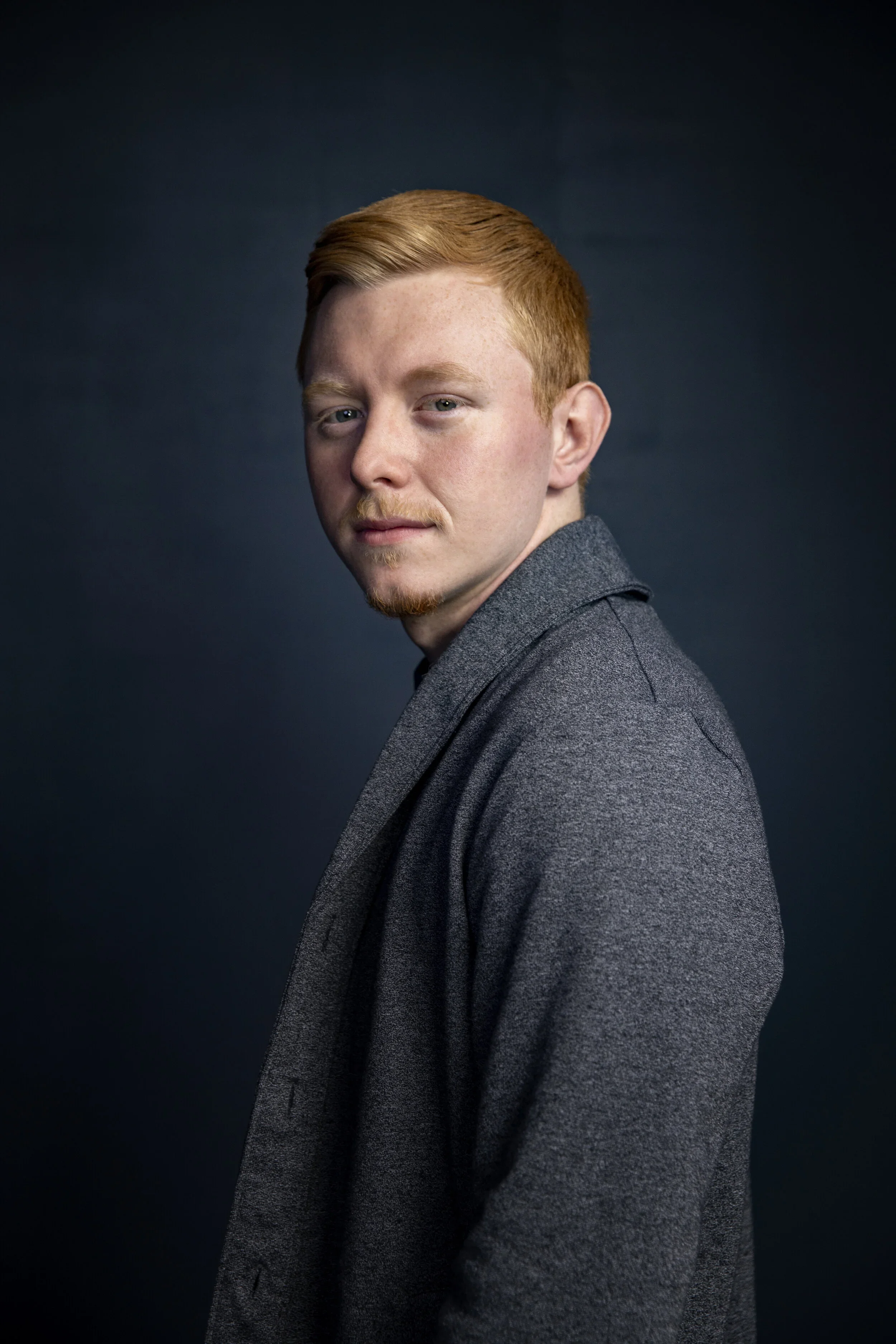 What to Wear for Your Professional Headshot Session