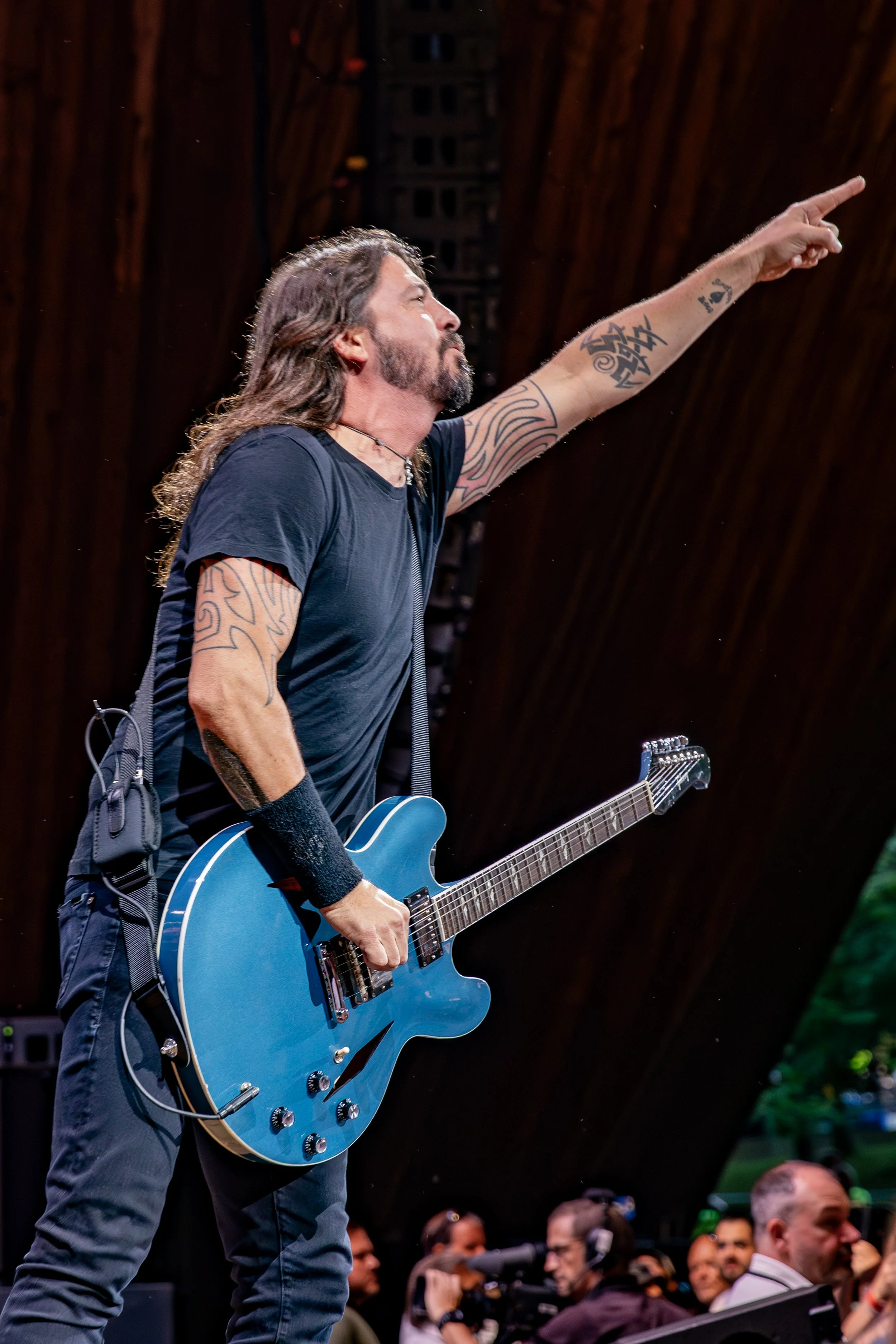 Dave Grohl points at fans at Blossom Music Center in Cuyahoga Falls - Harry Acosta Photography