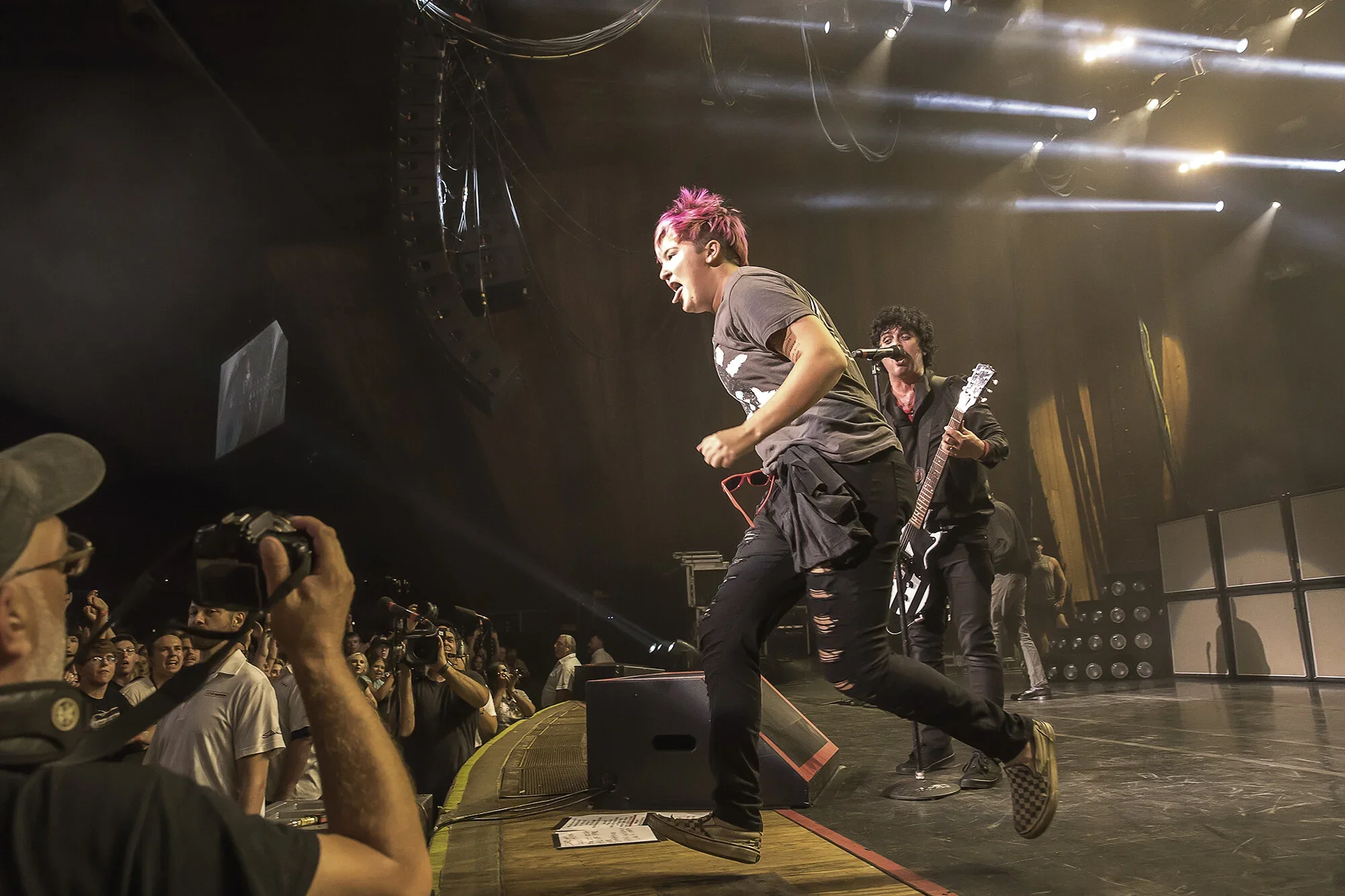 Fan stage dives at Green Day show at Blossom Music Center