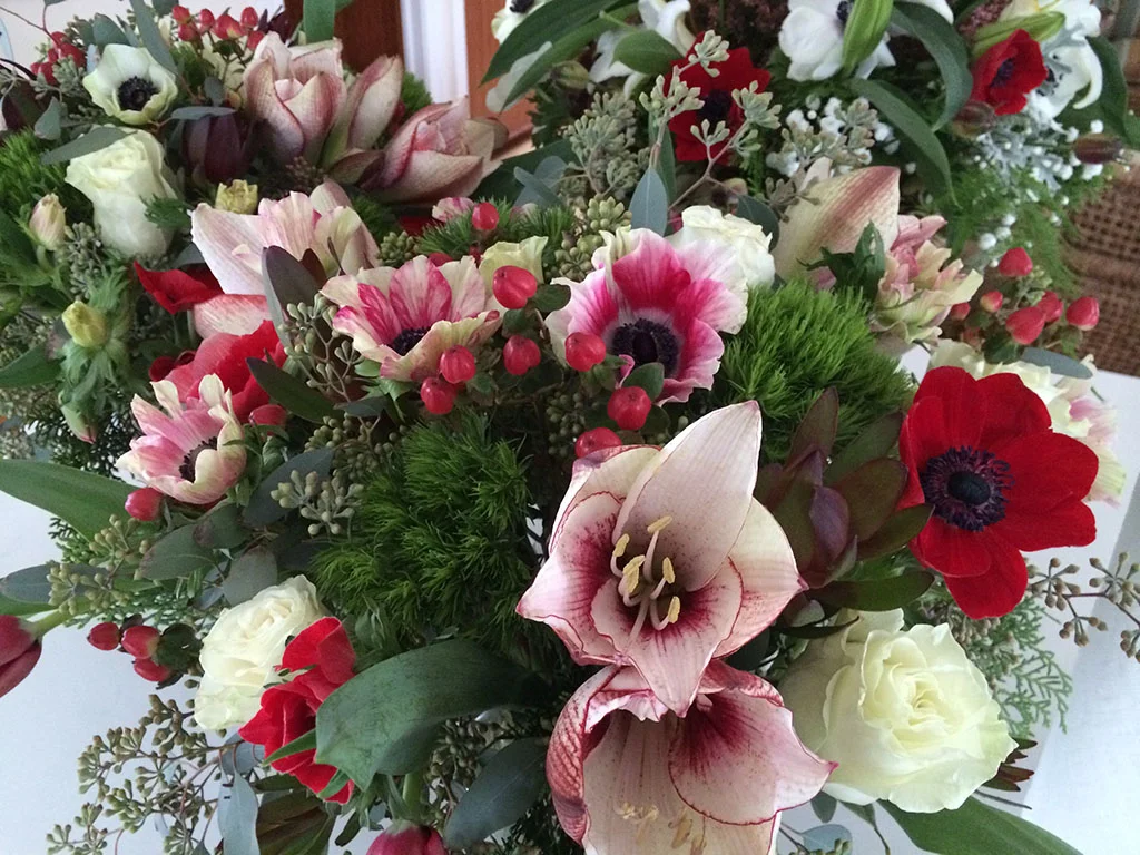 Christmas flower arrangement.jpg