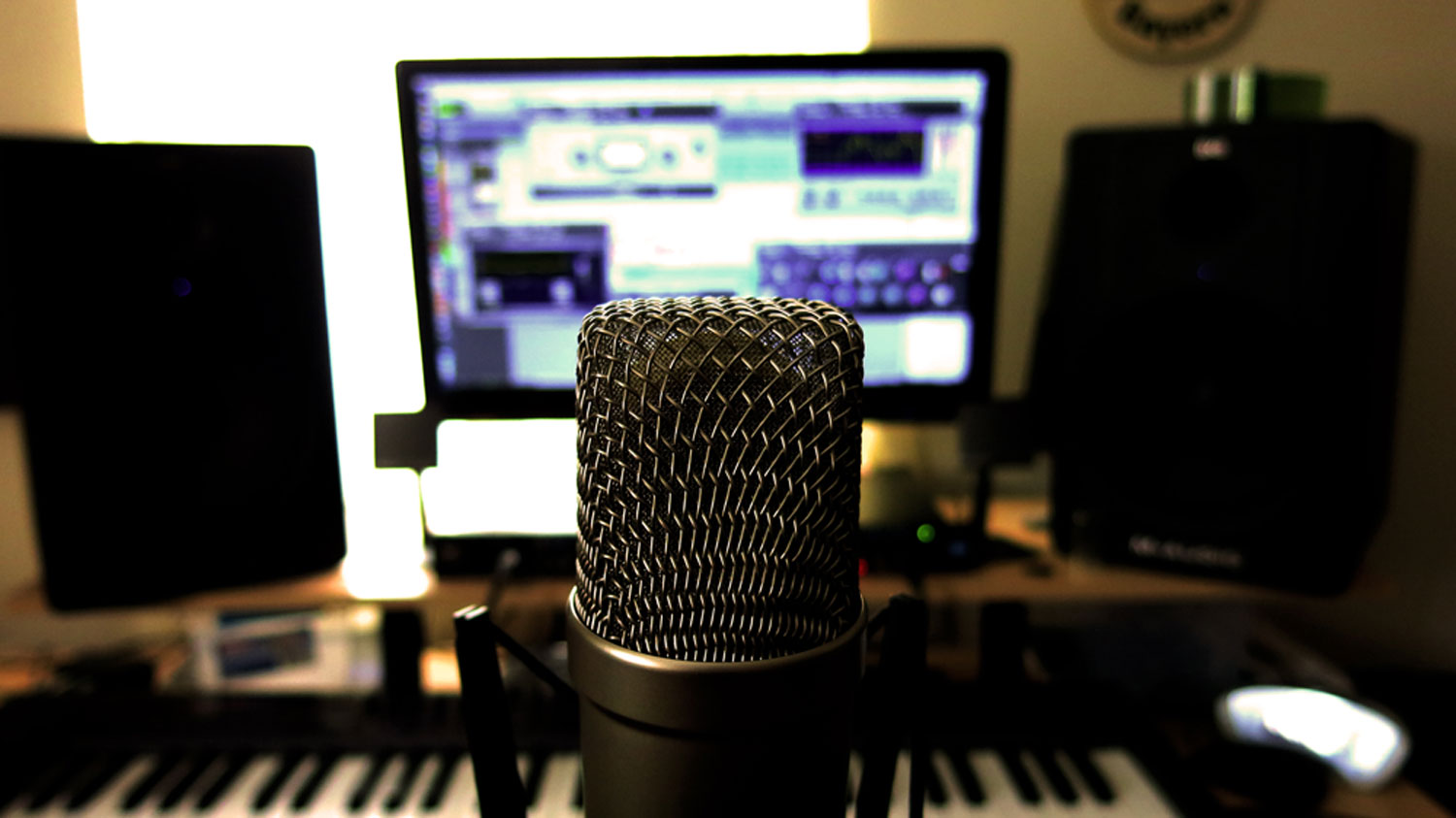 Microphone_web.jpg