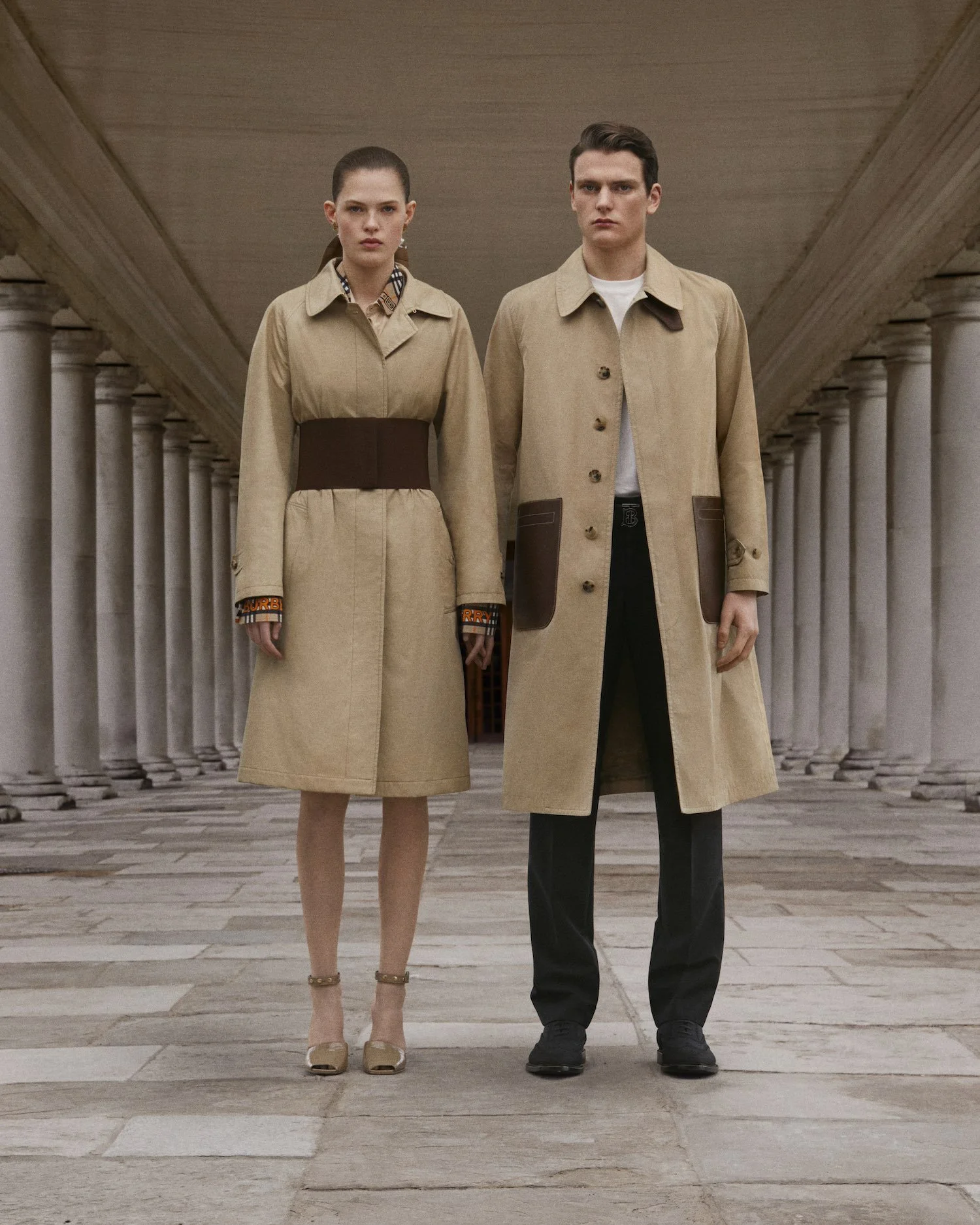  BURBERRY 