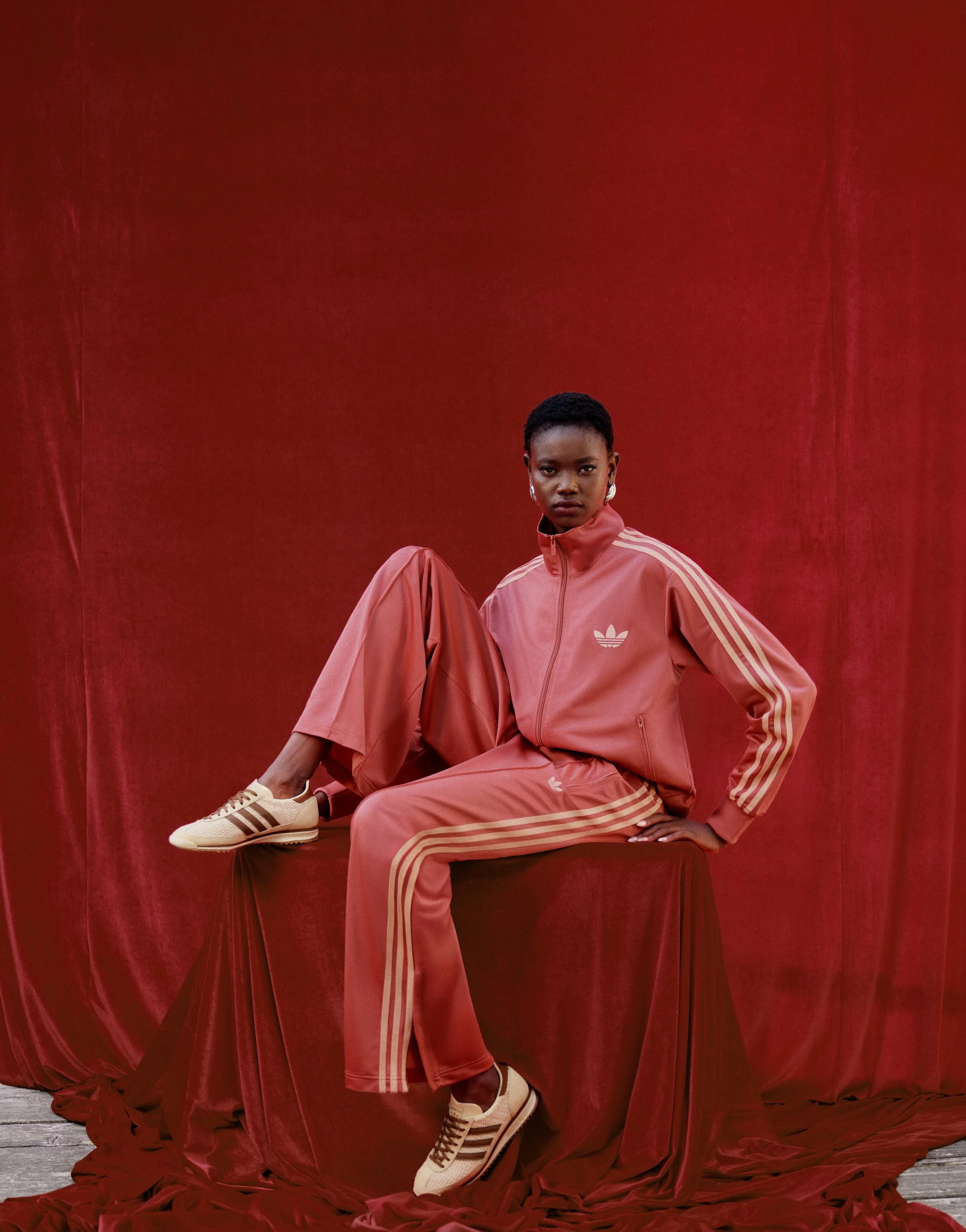  ADIDAS 