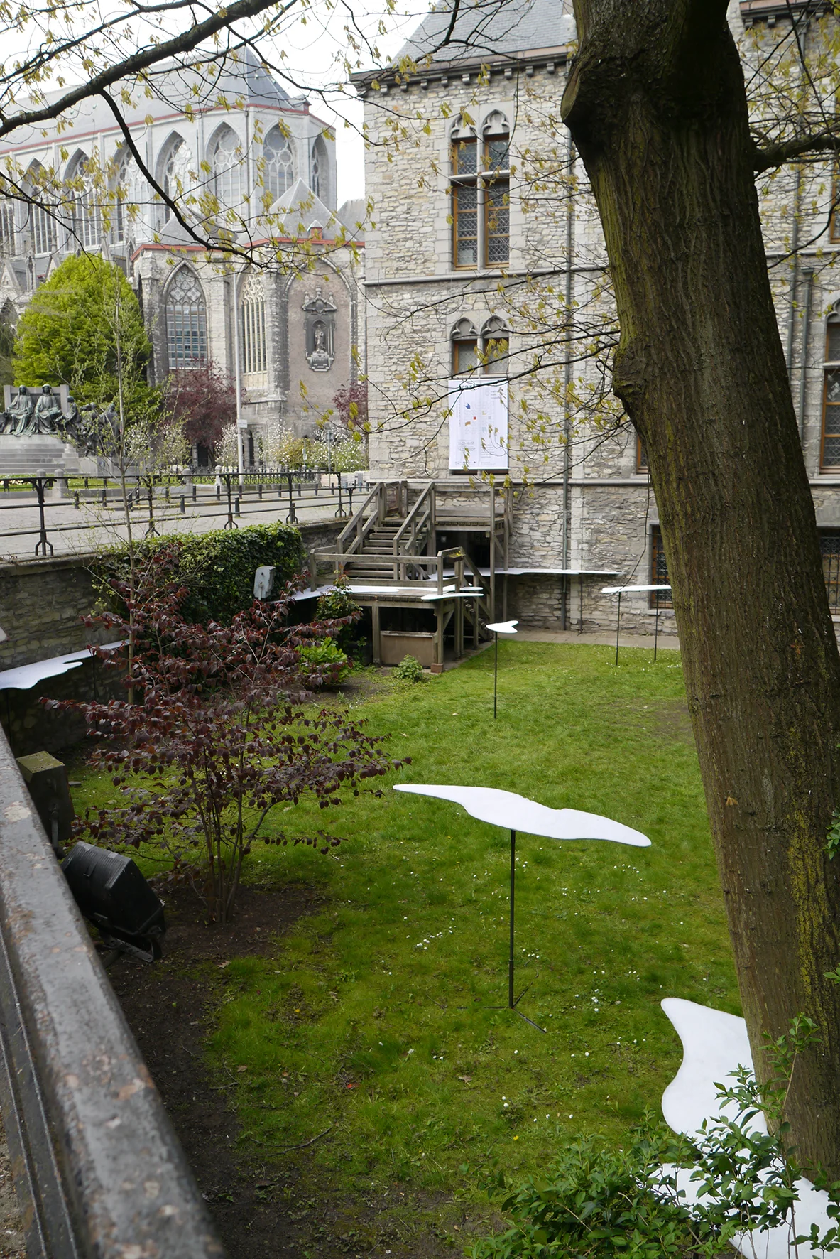 Waiting for the other shoe to drop 2017 approximately 30 x 26 x 1,7 m wood, metal, polyester, PE garden of Gerard the Devil's castle in Ghent, Belgium