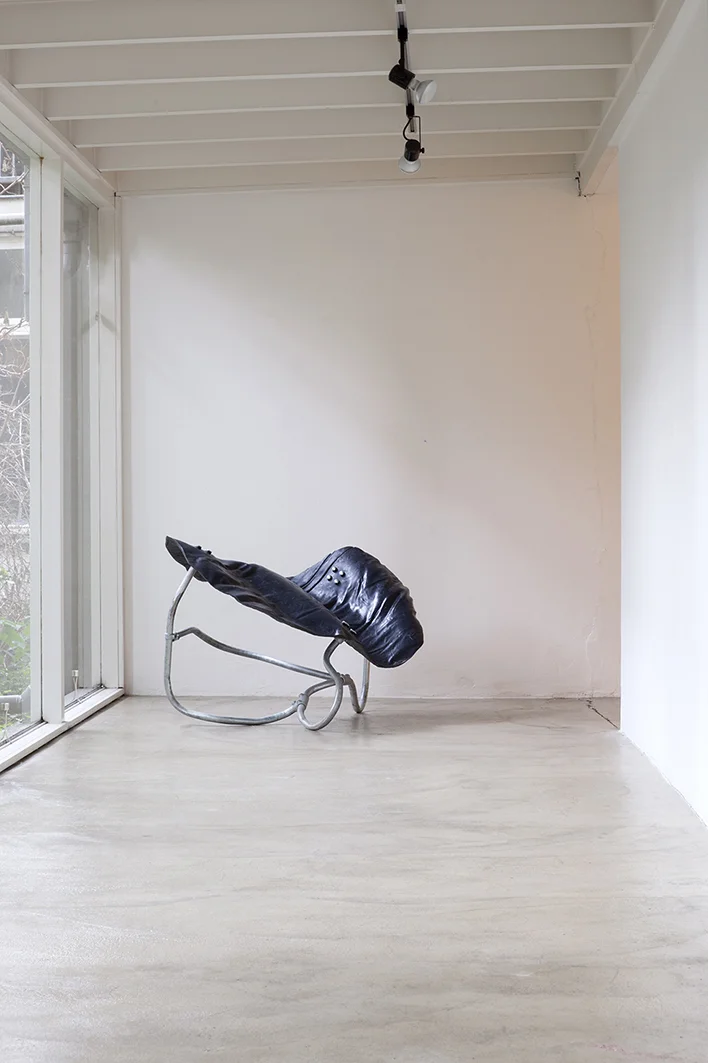 Forever and ever II 2017 73 x 105 x 94 cm steel, resin, rubber on show at Nouvelles Images, The Hague NL Photo by Nadine Stijns