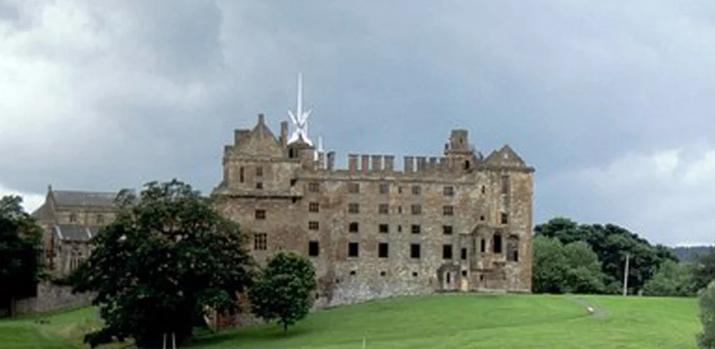 Linlithgow_Palace.jpg