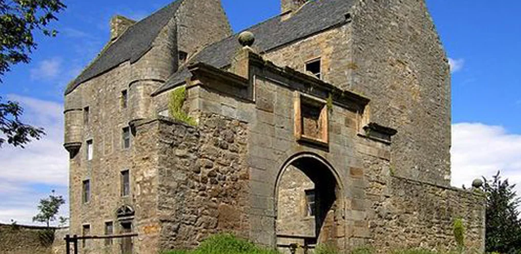 Midhope_Castle.jpg