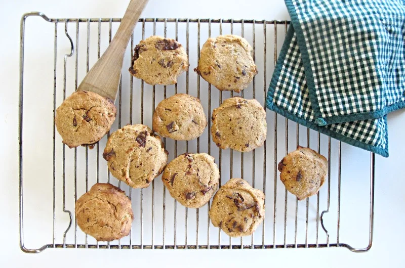 Oppskrift på peanøtt- og banancookies.