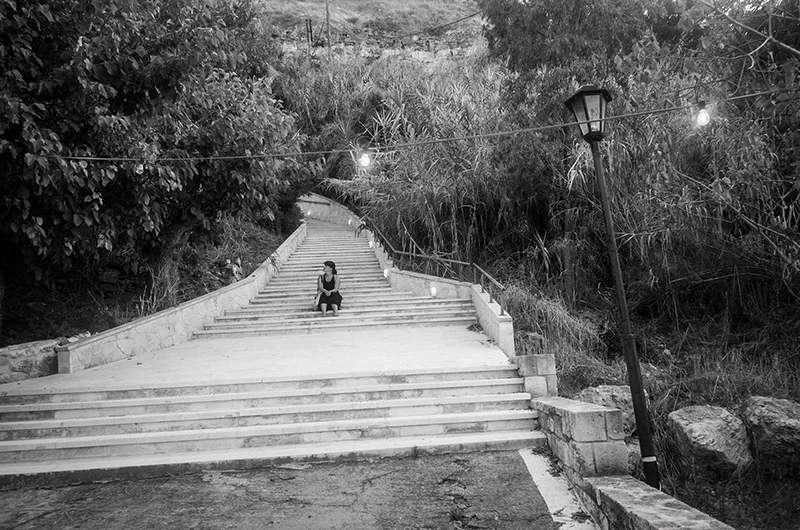 En liten pust i bakken før jeg tar fatt på alle trappetrinnene opp til byen! Foto: Espen Døhlen