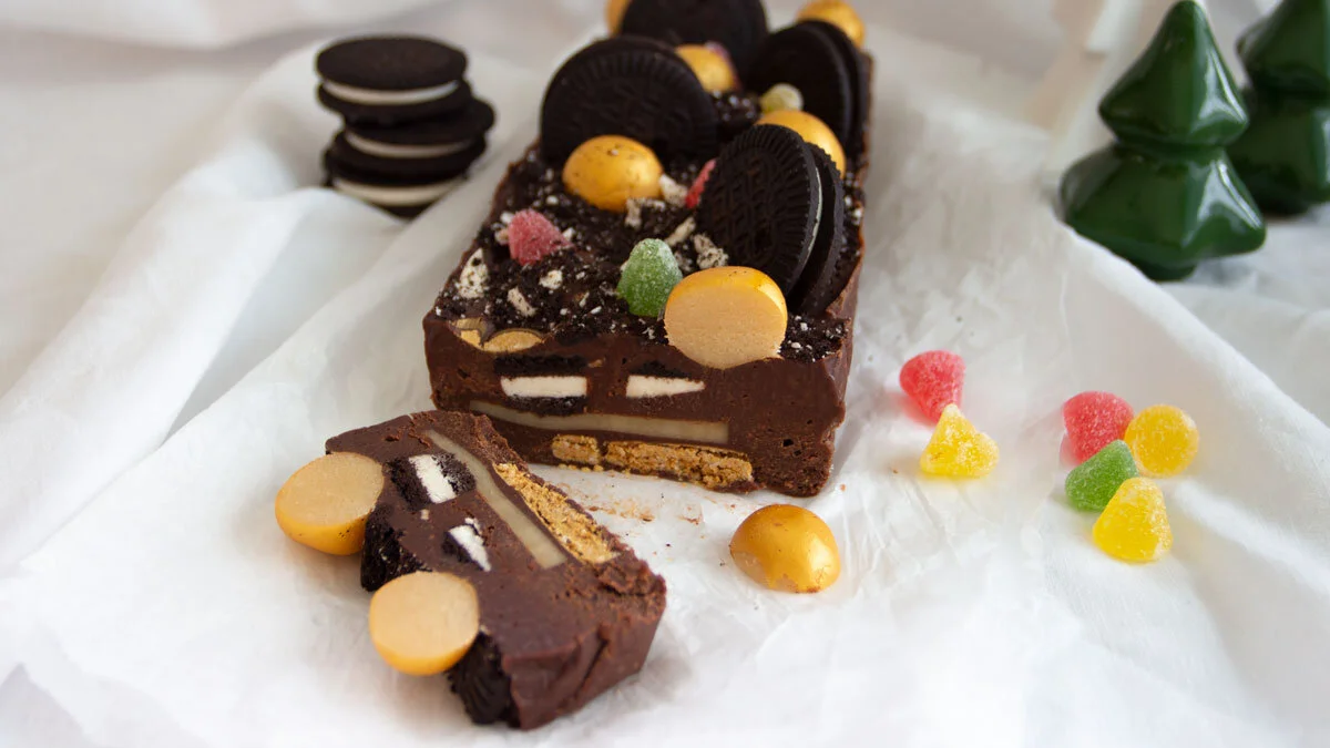 Delfiakake med Cooky-kjeks (glutenfri)