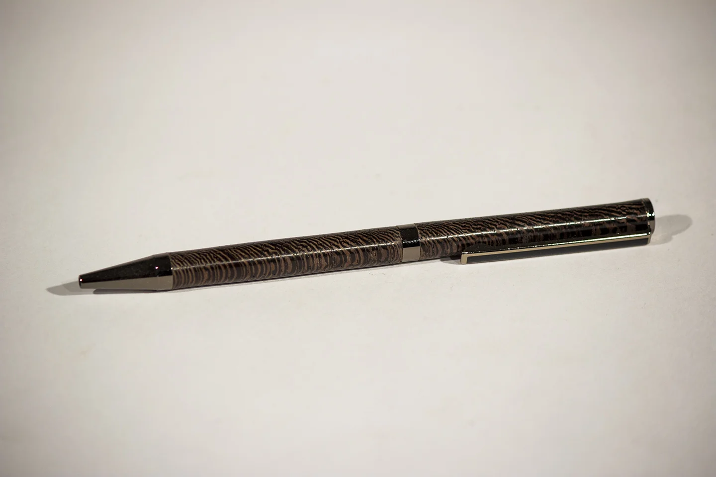 Wenge End grain Slim Twist