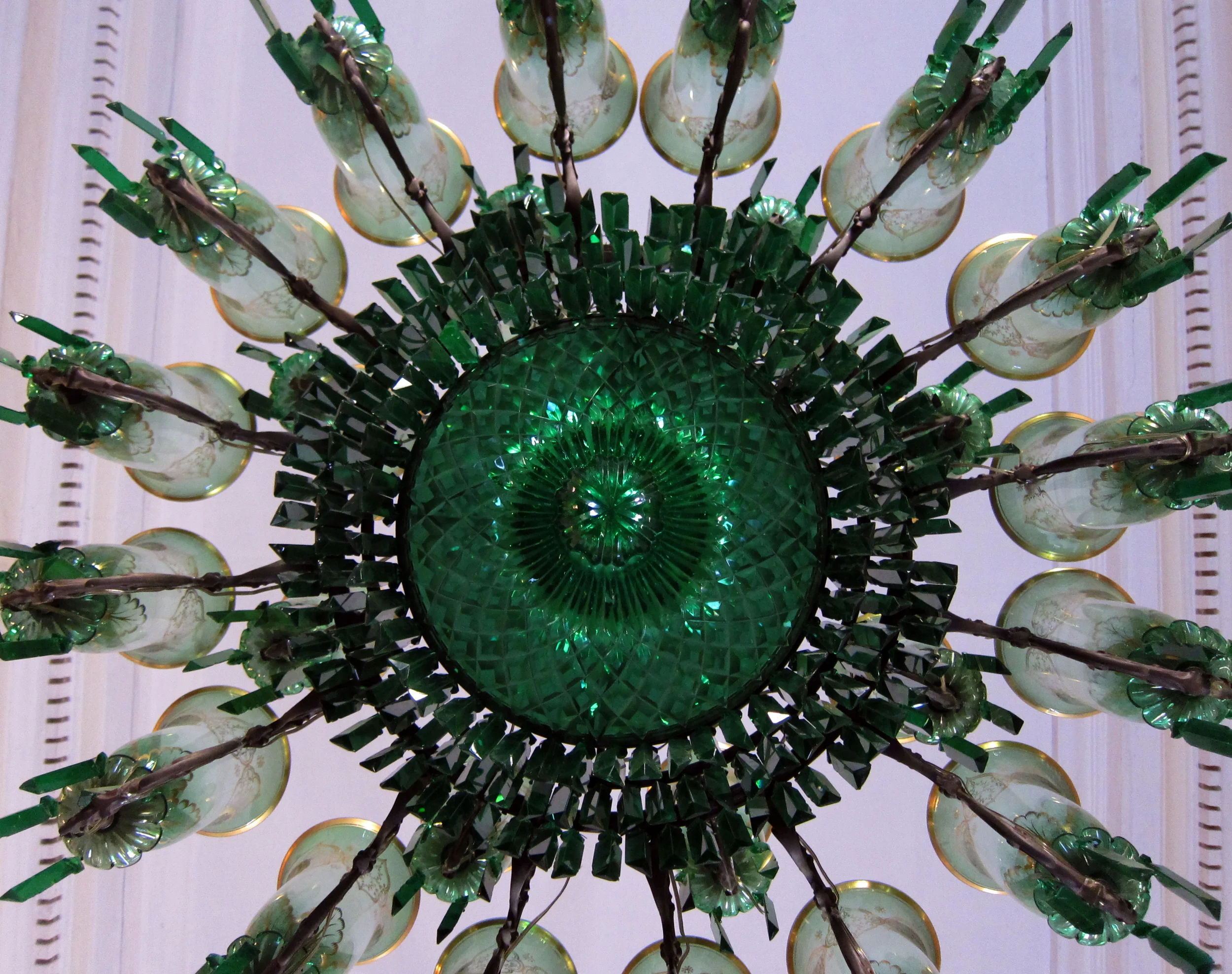 chandelaire.jpg
