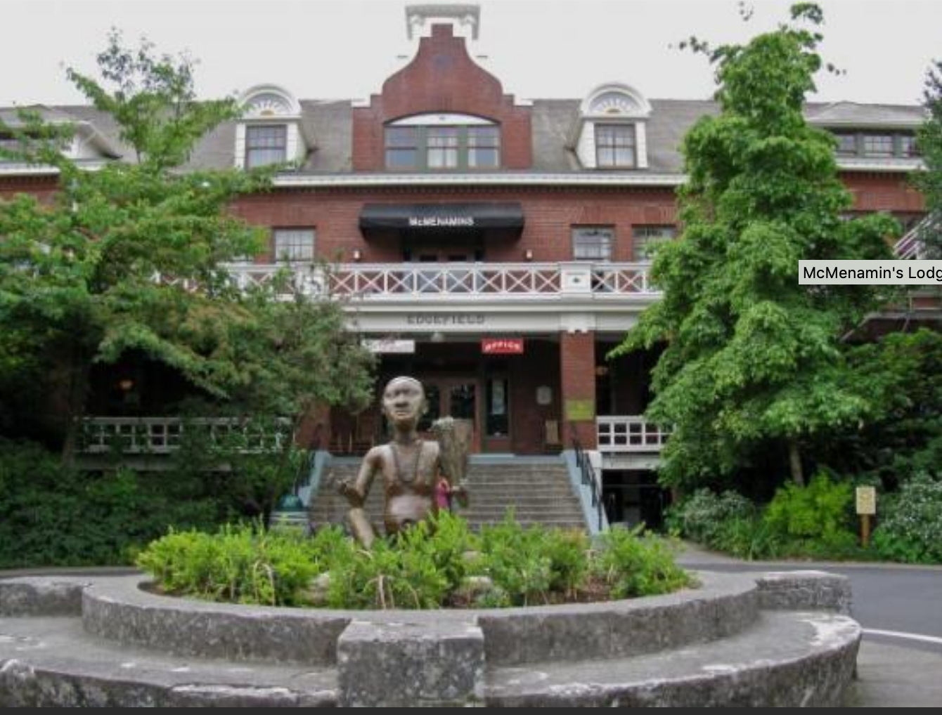 THE MANOR THAT ONCE HOUSED THE IMPOVERISHED AND NURSING HOME RESIDENTS IS NOW A 100-ROOM HOTEL AT MCMENAMIN’S EDGEFIELD, A DESTINATION RESORT NEAR PORTLAND, OREGON.