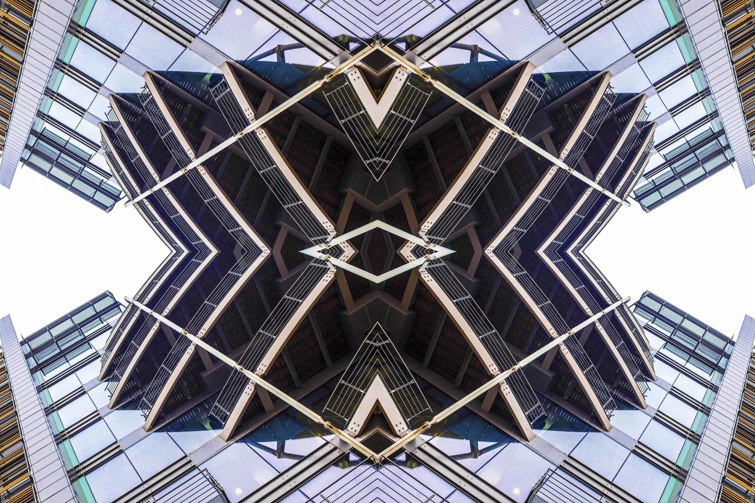 London Dream 7259the-multiverse-AmirBECH.jpg