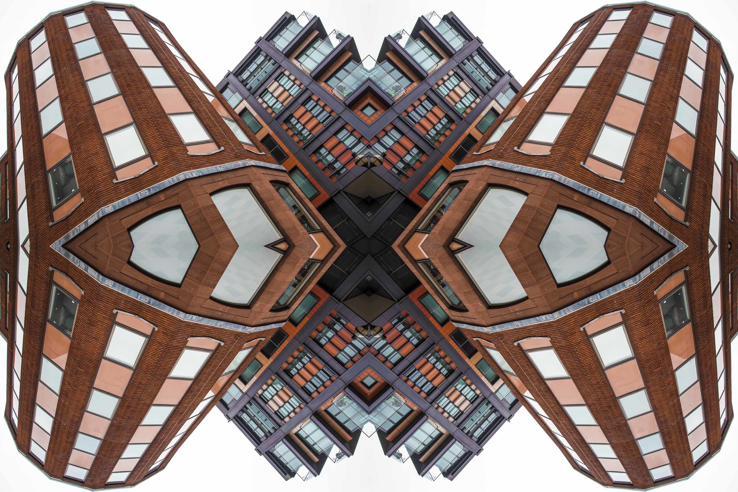 London Dream 7342the-multiverse-AmirBECH.jpg