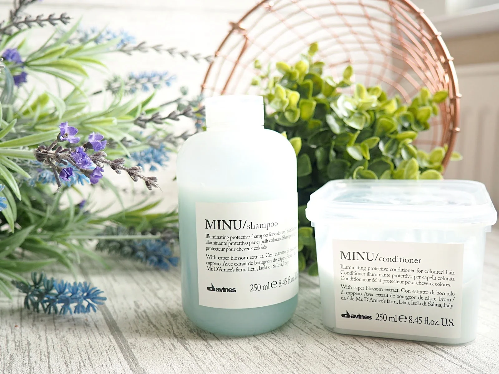 DAVINES MINU