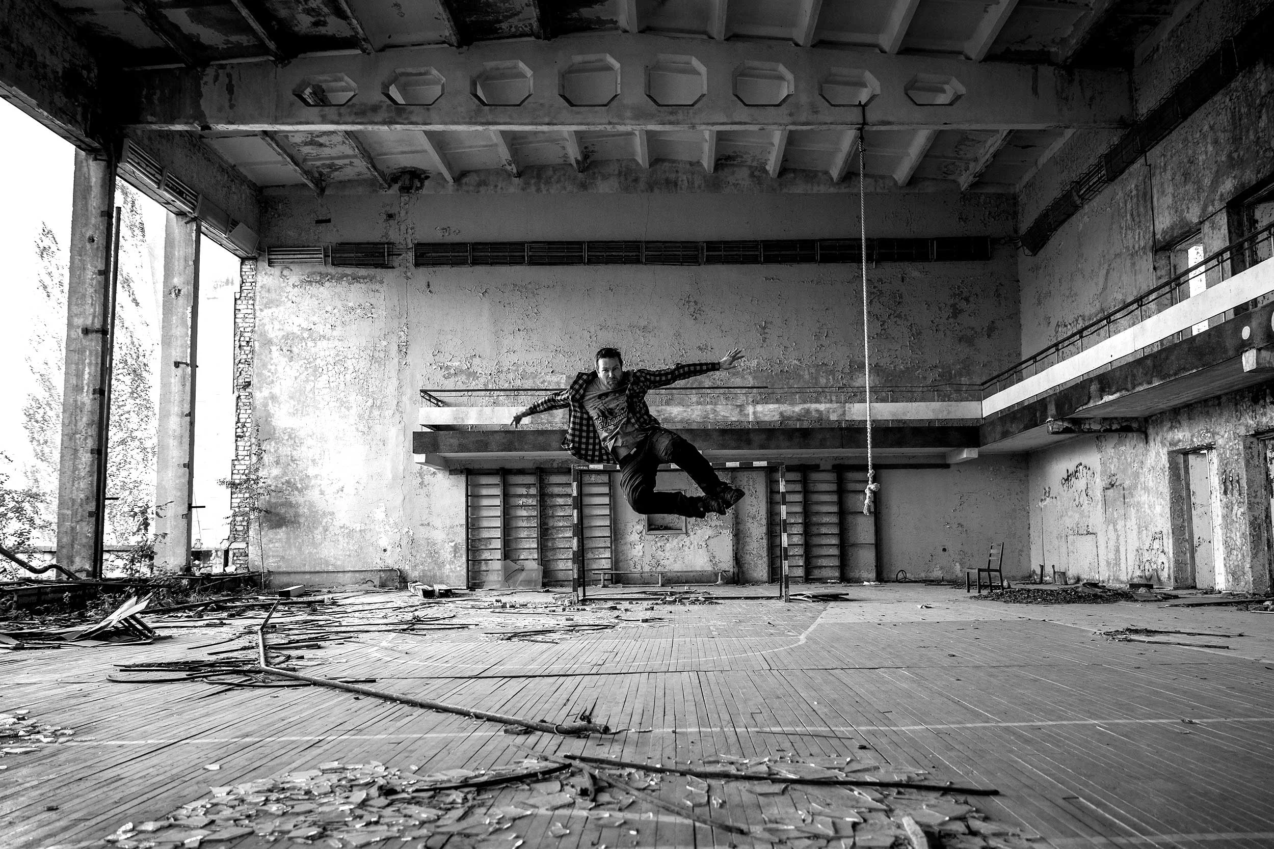 pripyat-chernobyl-2017-frank-jumps-004.jpg