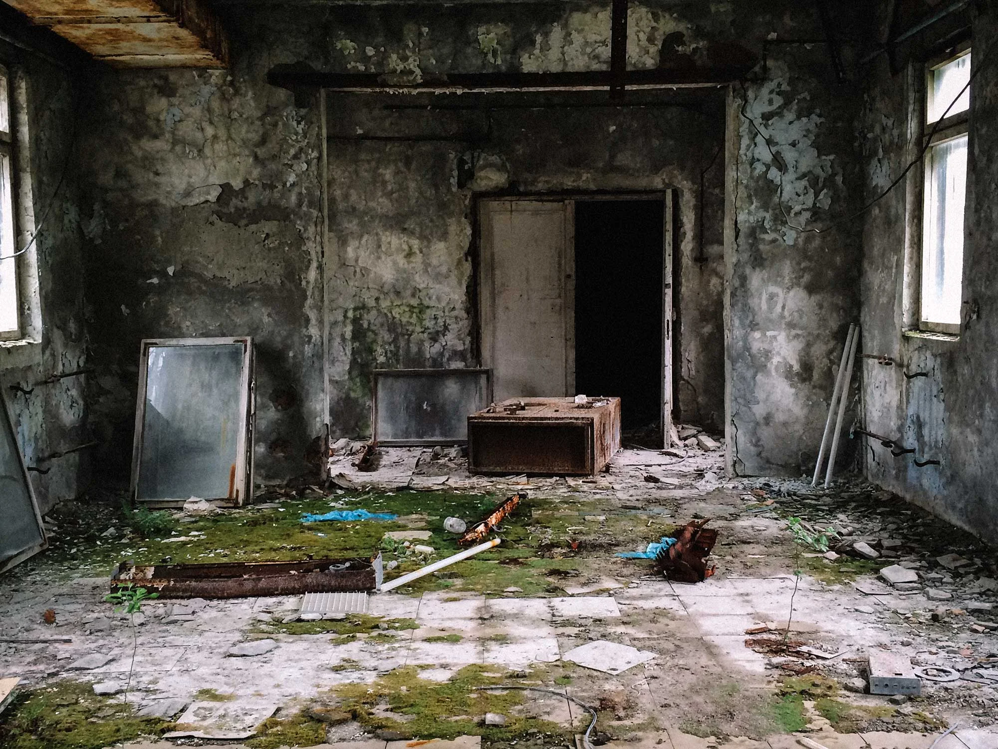 pripyat-chernobyl-glenn-meling-2015-0004.jpg