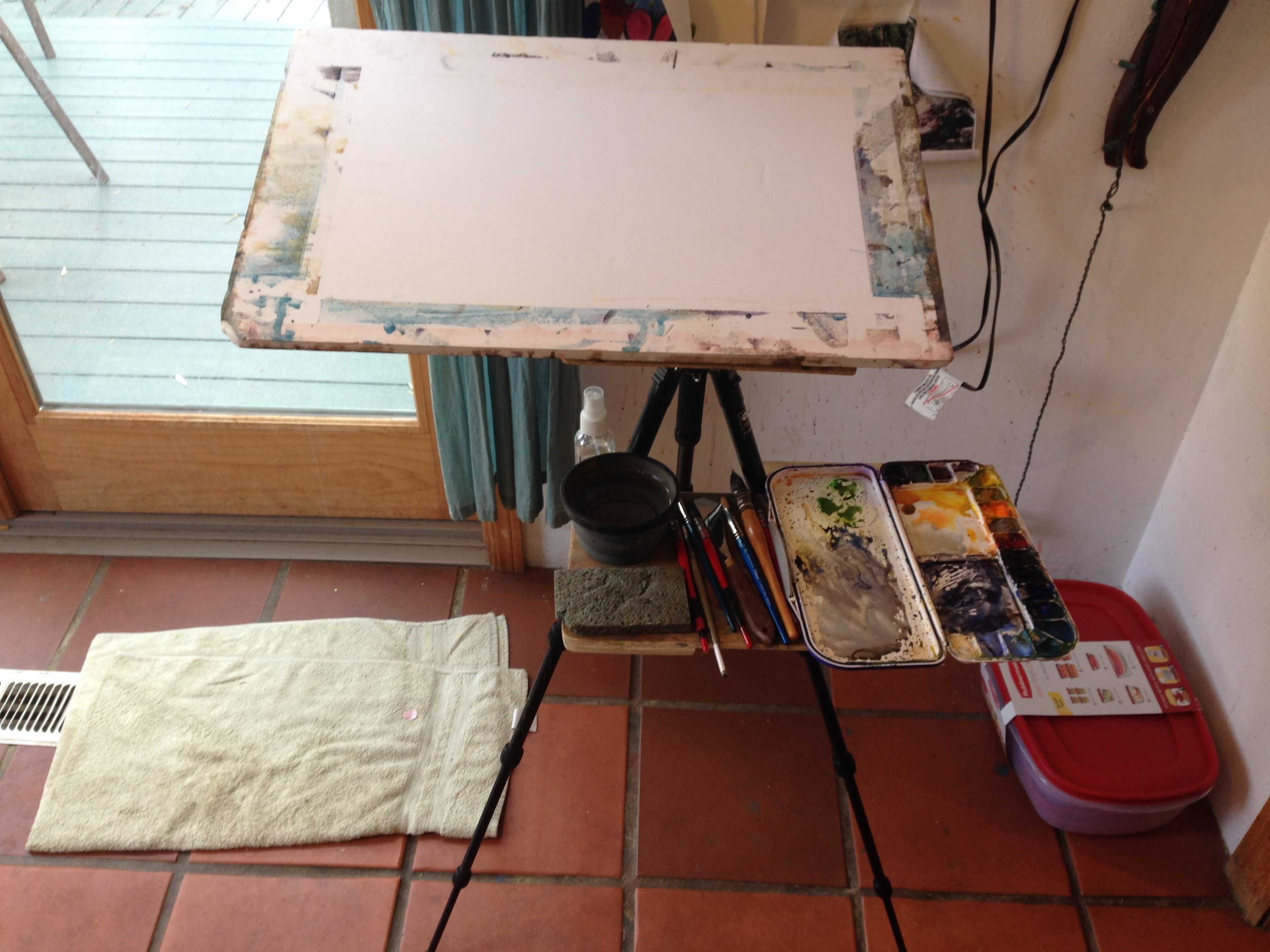 my setup with a 1/2 sheet on it, shifted partially to the left. The velcro is easily strong enough for this setup!