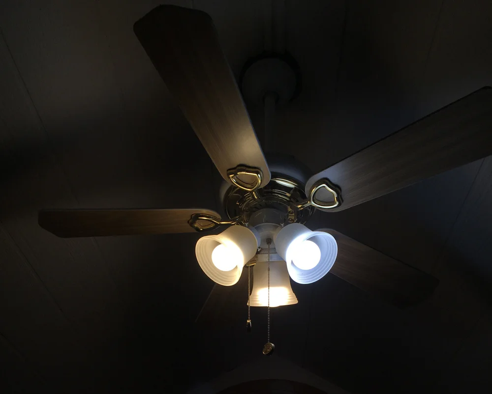 Creating Good Artificial Lighting for Your Art Workspace — Stephen ...